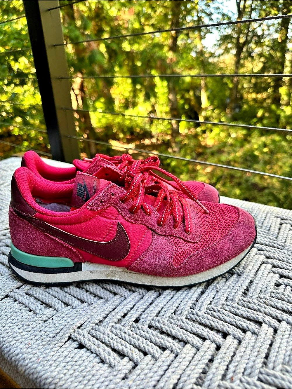 Nike Internationalist Women's Sneakers US 8.5 Red